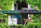 Surrey Downsrooftop-and-balcony-gardens-18.jpg; ?>
